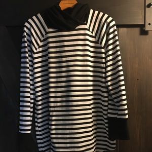 Lularoe Amber, hooded sweater